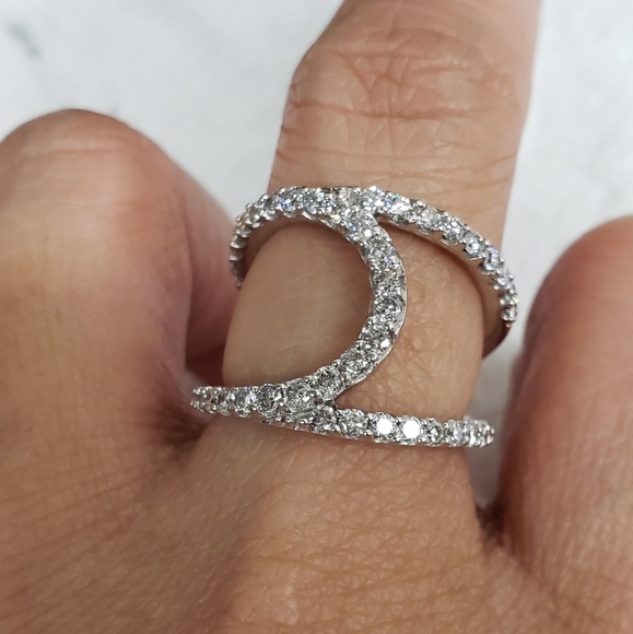 Jewelry - #SOLD#Free form diamond ring